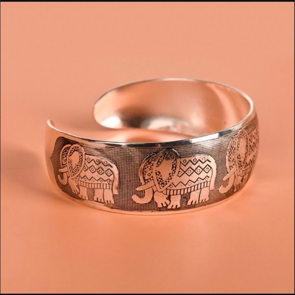 🆕 Elephant Tibetan Silver Totem Bangle Bracelet - Super cute! - Picture 2 of 9